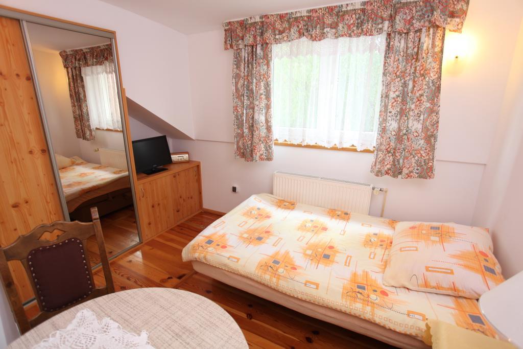Maison d'hôtes Gosciniec W Sadurkach à Nałęczów Chambre photo