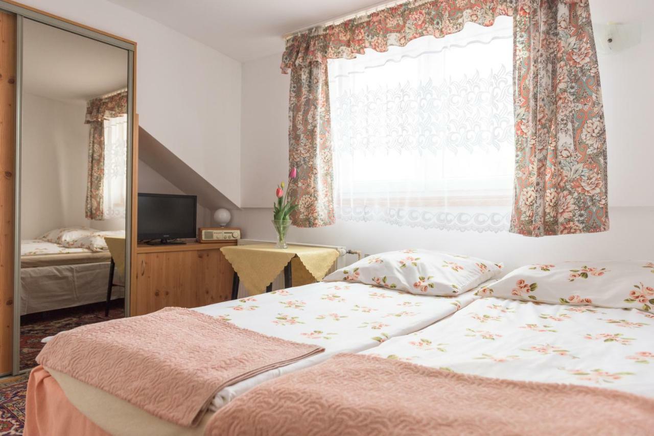 Maison d'hôtes Gosciniec W Sadurkach à Nałęczów Extérieur photo